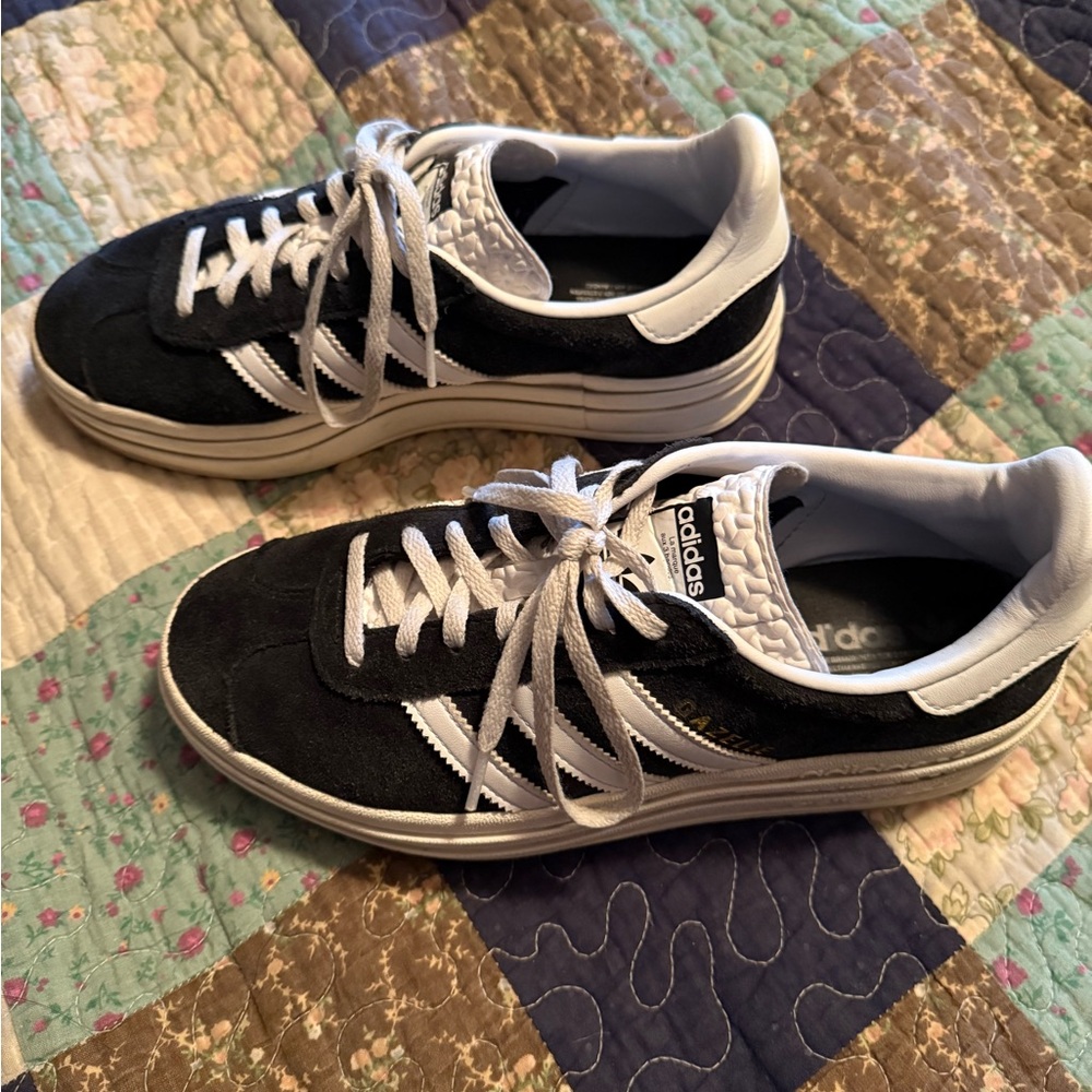 Adidas Women’s Gazelle Platform sz 7.5